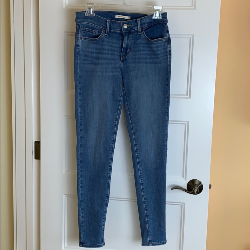 Levi’s 710 Super Skinny size 29